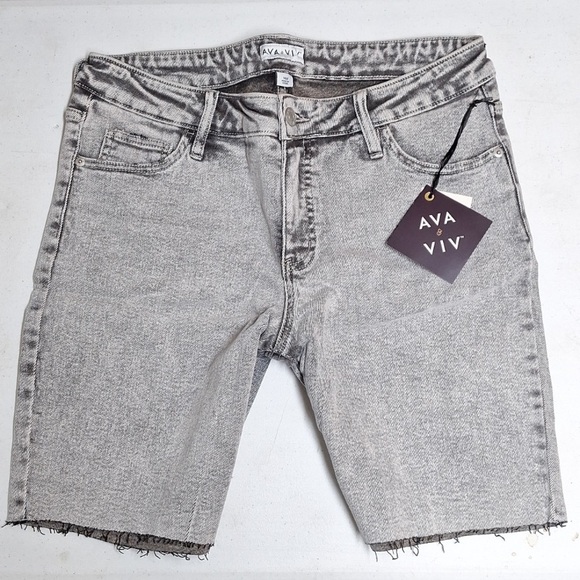 NWT Plus  Size High-Rise Stretch Denim Jean Shorts, Ava & Viv Gray Acid Wash NEW - Picture 2 of 7